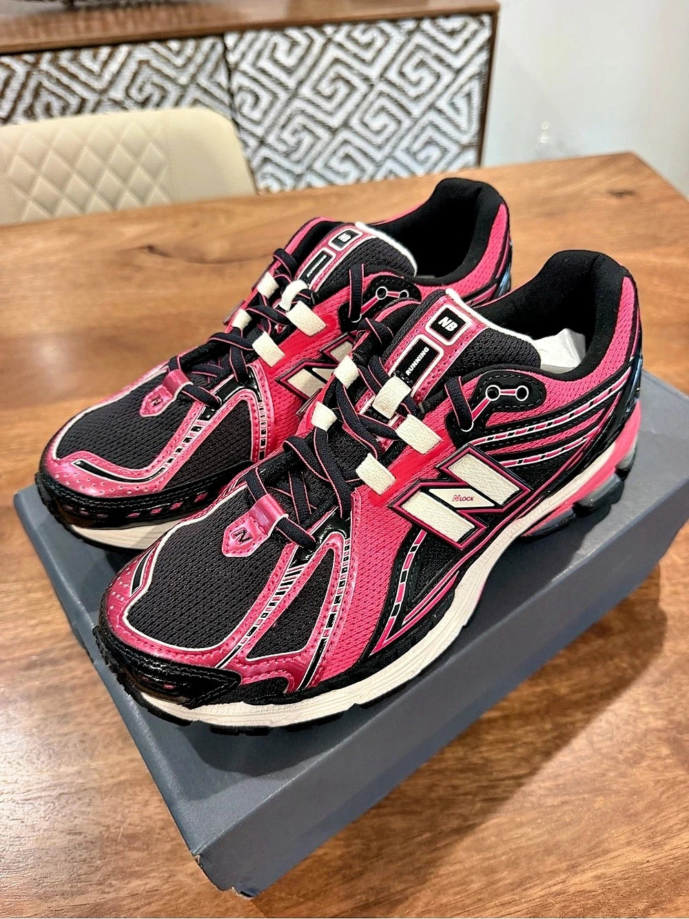 New Balance 1906R Athletic Sneakers Pink/Black-BNIB Size 8W/6.5Y/6.5M